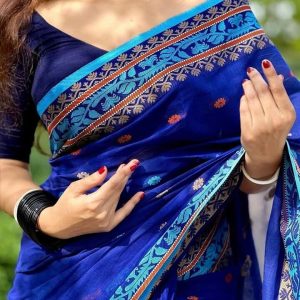 Alternative view of Pure Aarong Cotton Nakshi Pair Saree AC001